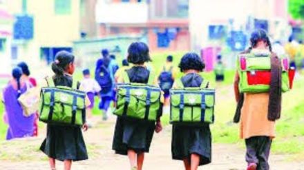 under nipun maharashtra teachers told to collect parents whatsapp numbers sparking time use concerns