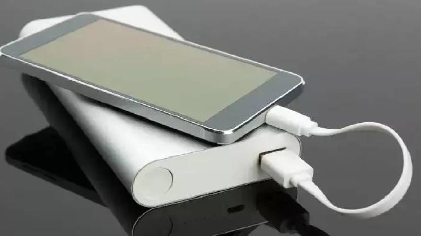 10 ways to keep your smartphone protected during monsoon season