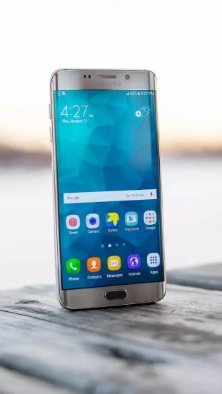 10 ways to keep your smartphone protected during monsoon season