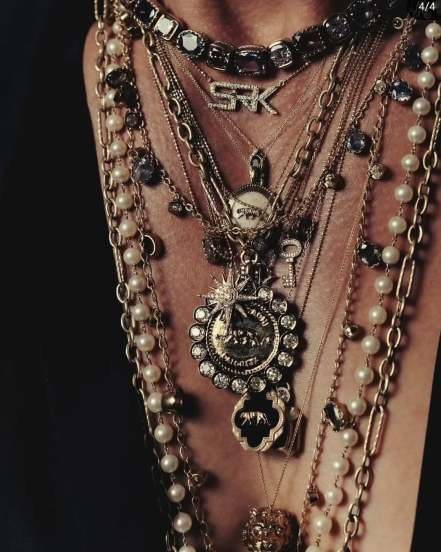 shah rukh khan met gala look wearing unique jewellery dashing look with bengal tiger head cane