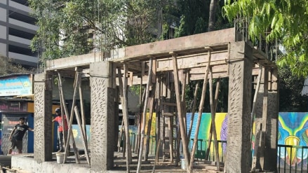 Plan to build a toilet on the roadside in Thane mns opposition to the municipal corporation's proposal