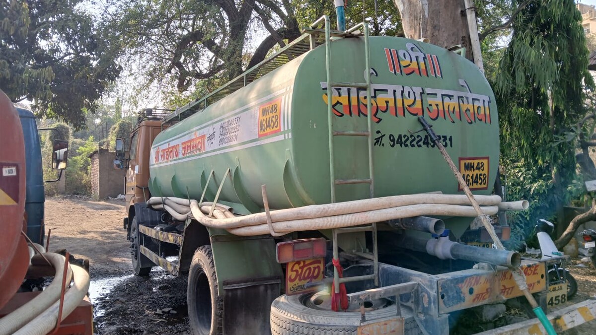 In heavy rain, 653 villages and hamlets depend on tankers for water nashik