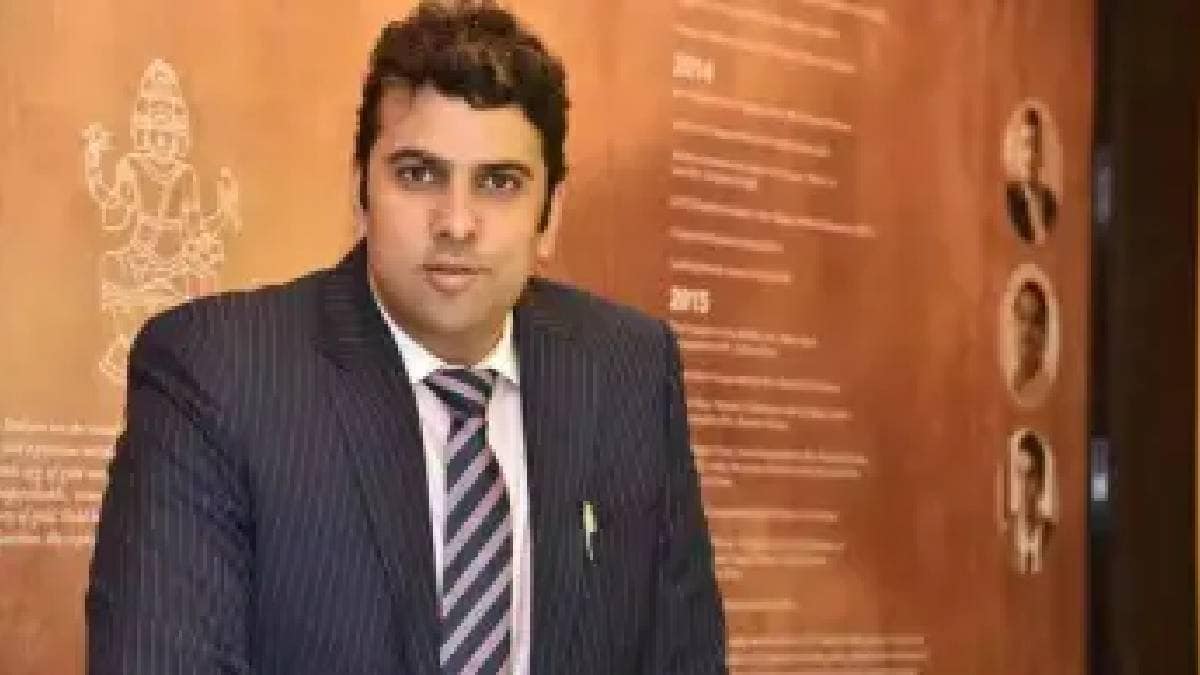 Saurabh Gadgil expressed his views on the Tulsibag Traders Katta initiative