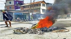 मणिपूर पुन्हा अशांत, मैतई नेत्याच्या अटकेनंतर हिंसक आंदोलन; जमावबंदी लागू