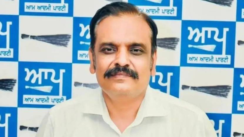 AAP suspends Amritsar North MLA Kunwar Vijay Pratap for five years