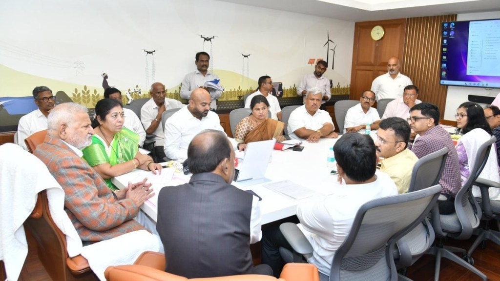 Agriculture Minister meeting regarding setting up of Agriculture and Fisheries College in Palghar