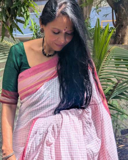 Aishwarya Narkar White Irkal Saree