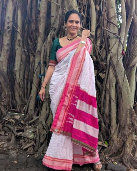 Aishwarya Narkar White Irkal Saree