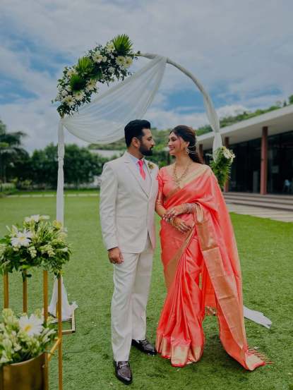 Akshar Kothari Wife Sarika Mangalsutra Design