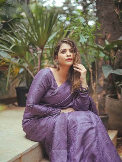 Deepali Pansare Purple Saree Look