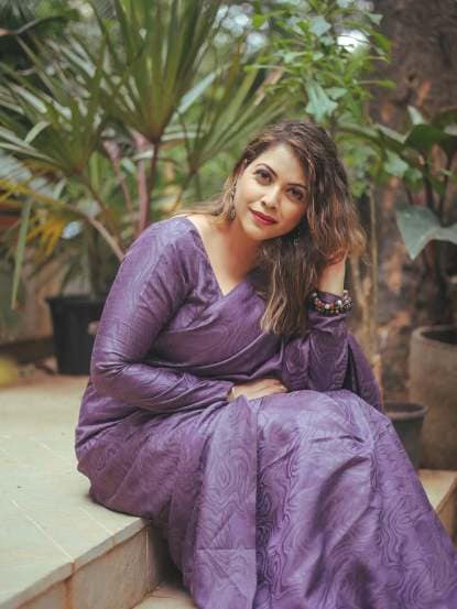 Deepali Pansare Purple Saree Look