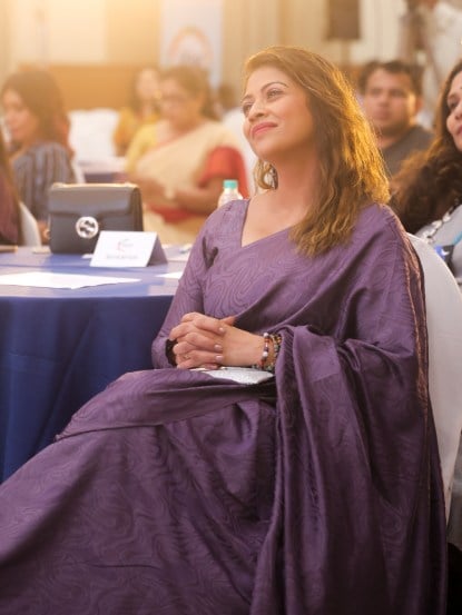 Deepali Pansare Purple Saree Look