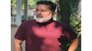 Director Ravi Jadhav striking poem amid Hindi Marathi controversy