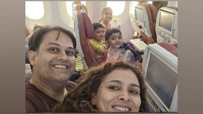 तो सेल्फी ठरला शेवटचा!; डॉक्टर दाम्पत्यासह तीन मुलांचा अहमदाबाद विमान अपघातात मृत्यू