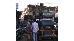 Fishermen suffer from traffic jam due to increasing number of tourists on the shores of Bhayander Uttan