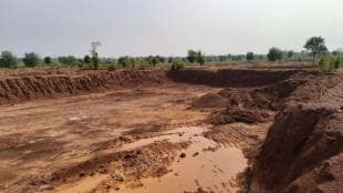 Gadchiroli railway contractor complained of extortion by social workers and journalists