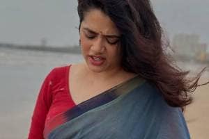 Girija Oak beach photoshoot