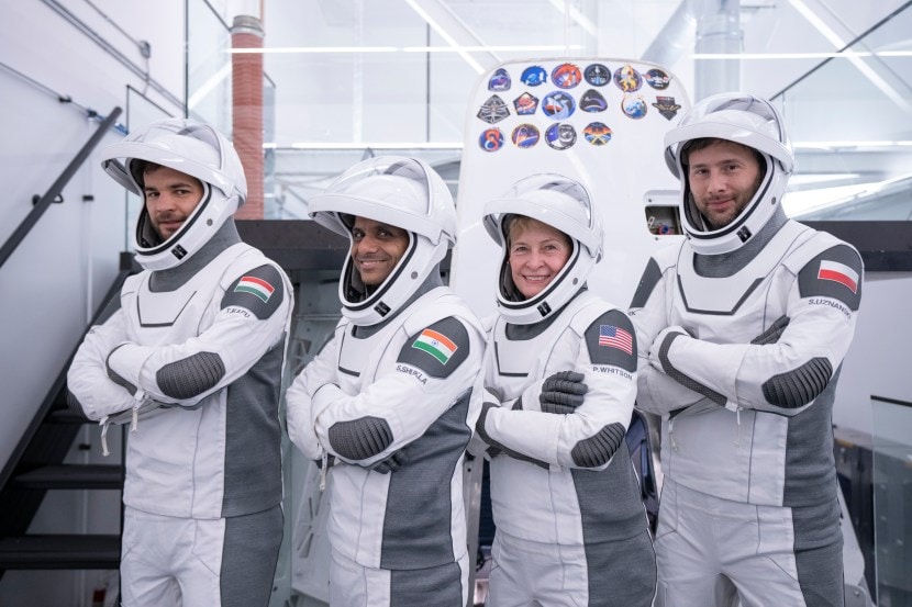 shubhanshu shukla axiom 4 mission falcon 9 lifts off to space