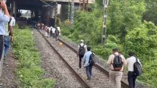 technical fault nerul railway station Harbour Trans Harbour local services disrupted Central railway passengers suffer
