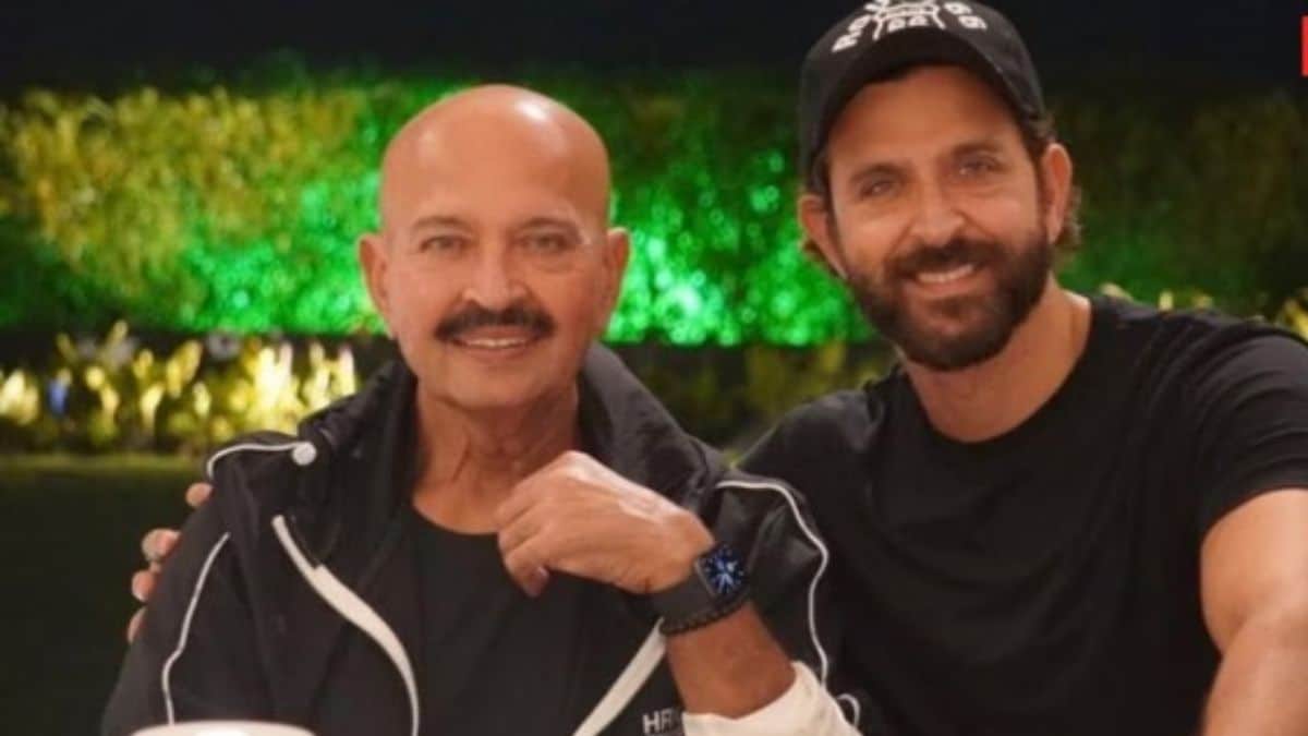 hrithik roshan rakesh roshan sold 3 residential properties in mumbai