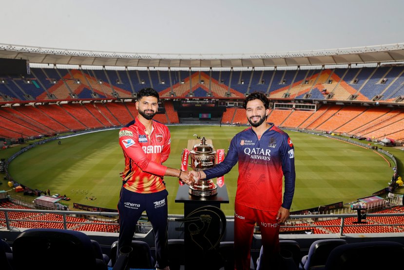 IPL 2025 Final Team Won Trophy