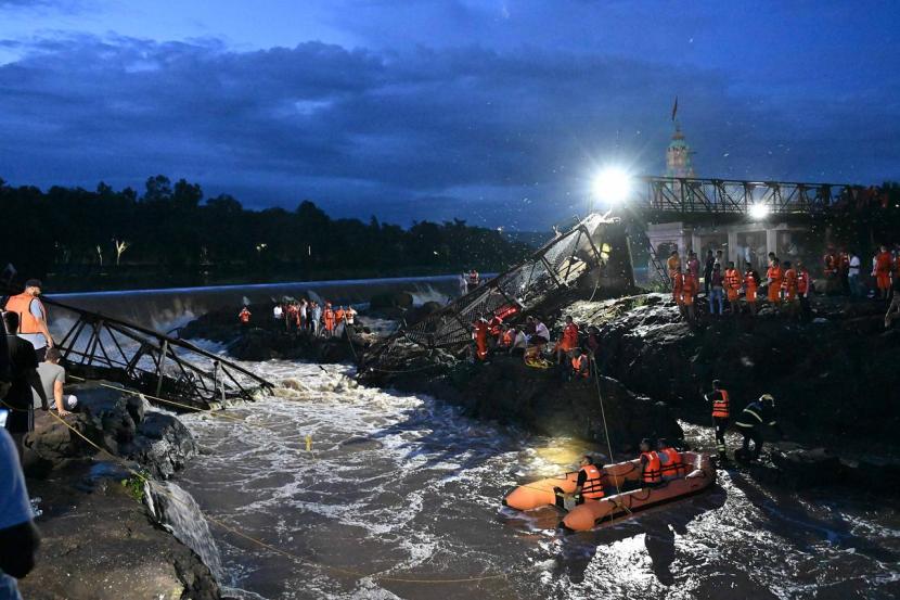 Kundmala Bridge Collapse Pune Latest Updates in Marathi