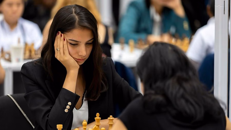 Iranian chess player, Sara Khadem Spain, iran hijab protests