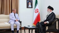 Israel-Iran conflict : ‘तर पाकिस्तान इस्त्रायलवर अणुबॉम्ब टाकेल’, इराणच्या खळबळजनक दाव्यावर पाकिस्तानी संरक्षण मंत्र्यांचे स्पष्टीकरण; म्हणाले…