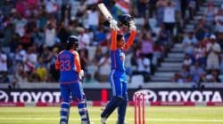 Smriti Mandhana : स्मृती मानधनाची बॅट तळपली! इंग्लंडविरोधात अवघ्या ५१ चेंडूंत झळकावलं शतक, नावावर केले ‘हे’ रेकॉर्ड