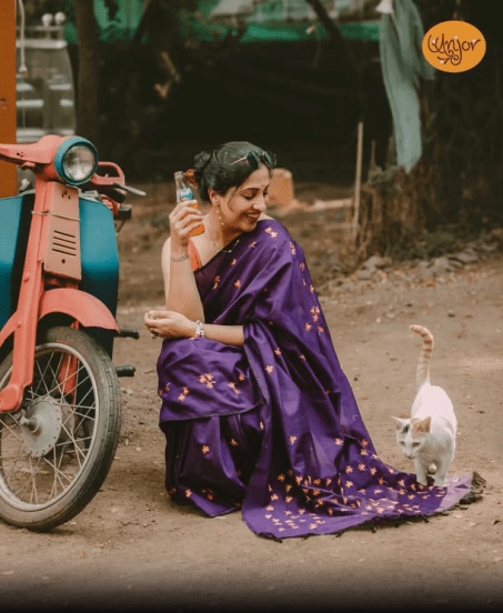Madhurani Gokhale Purple Saree Look