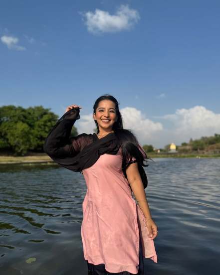 Marathi actress isha sanjay beautiful saree look