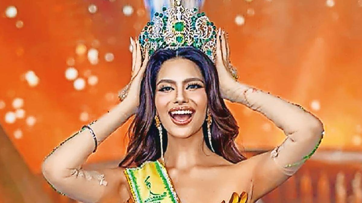 loksatta chaturang Hyderabad Miss World competition Mila Magee withdraw consumerist gaze