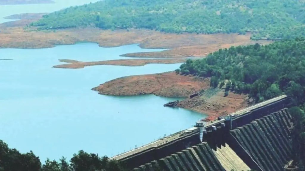 dam water storage heavy rain in mumbai water supply to mumbai city BMC