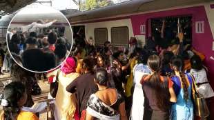 Mumbai Local rush