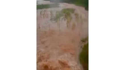 Nashik rivers flood causing loss of contact with several villages in the district
