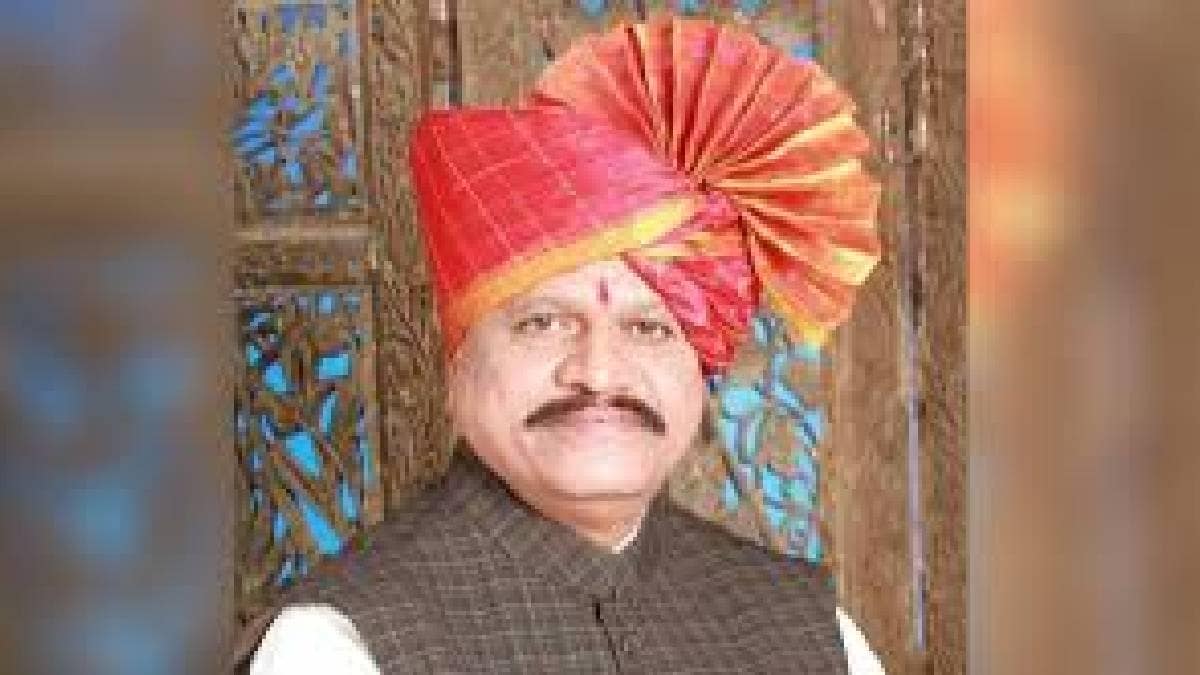 Suresh Khade urged Jayashree Patil to join BJP