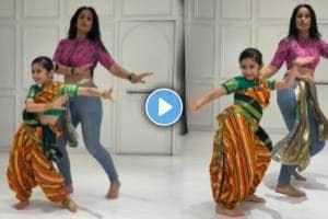 Girls dance on Mera dadla
