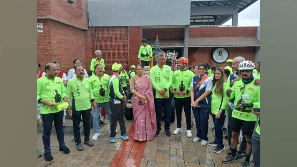 Nashik Cyclist Foundation began 360 km environmental conservation ride from Nashik to Pandharpur Friday
