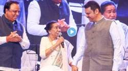 VIDEO : “अभी ना जाओ छोडकर…”, आशा भोसलेंचा आग्रह अन् मुख्यमंत्री फडणवीसांनी गायलं गाणं