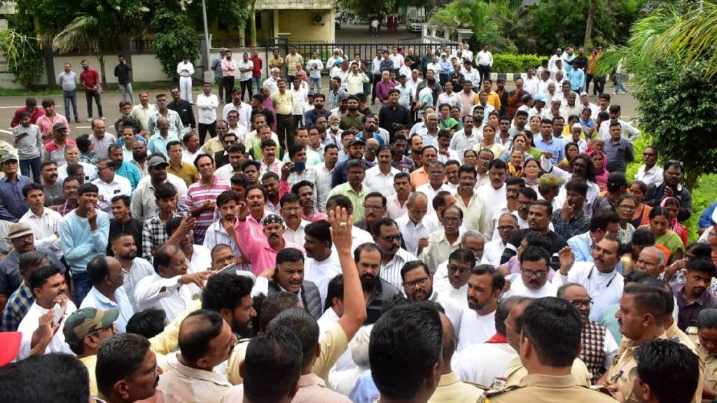 Christians society march demand case against Gopichand Padalkar