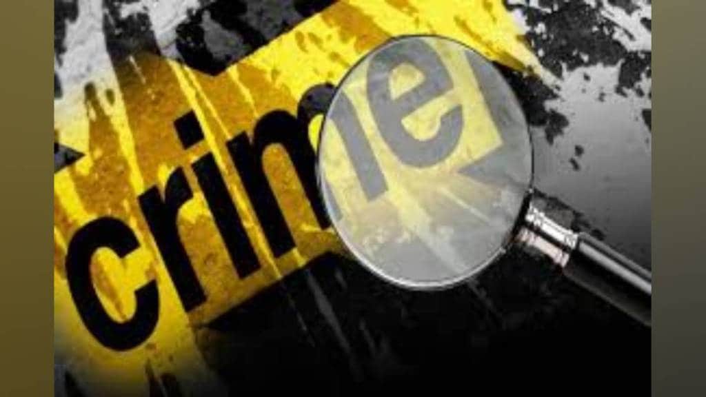 Santosh Ladda house theft thief amol Khotkars sister rohini arrested