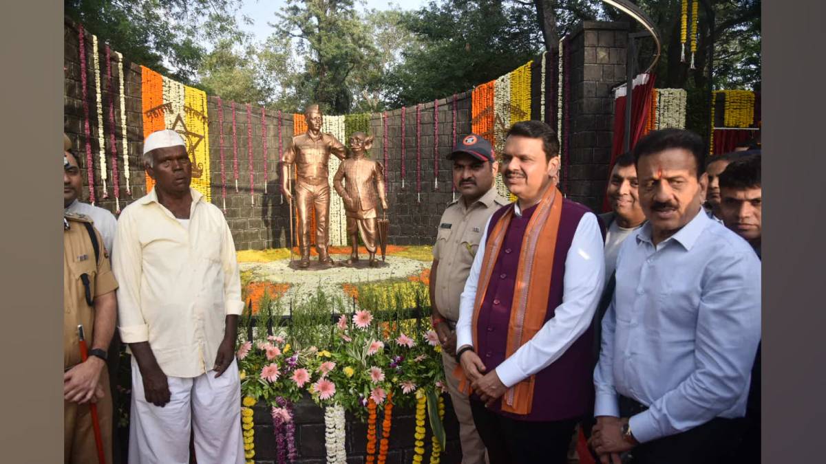CM Fadnavis attended Sunday events including Kumbh review inaugurations of key state facilities