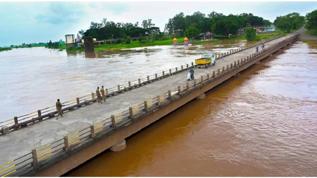 Heavy rain in Kolhapur caused Panchganga river to overflow