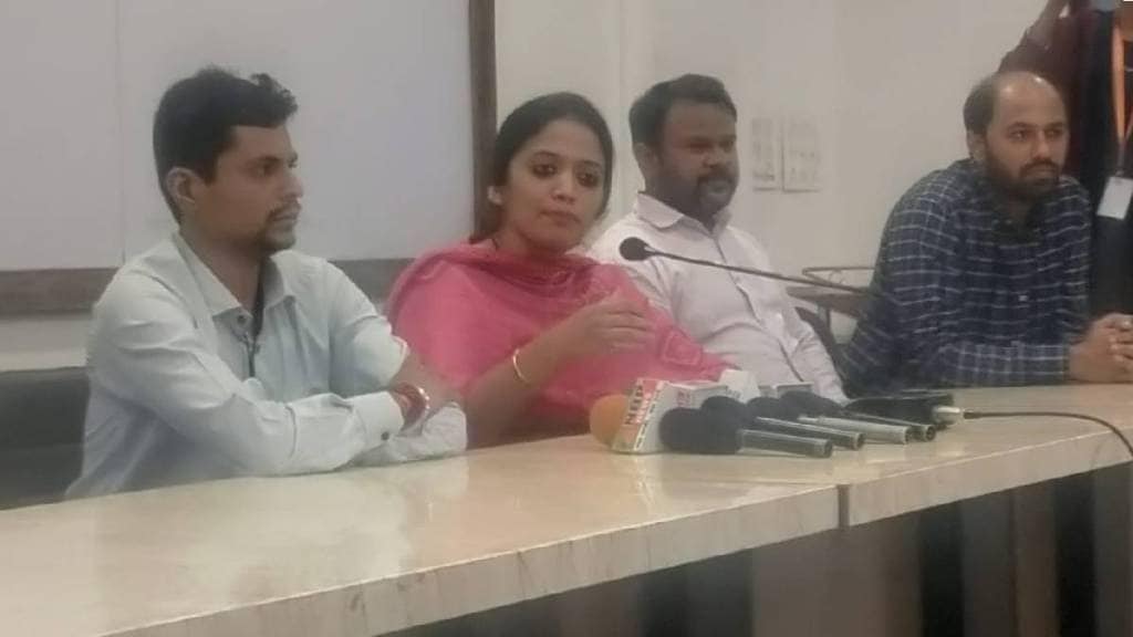 sunil kedar daughter Dr Pournima Kedar