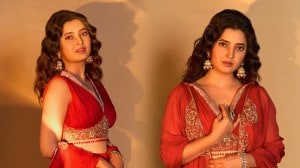 Photos: प्राजक्ता माळीचा लाल शरारा ड्रेसमध्ये ग्लॅमरस लूक; फोटोंना दिले ‘हे’ कॅप्शन