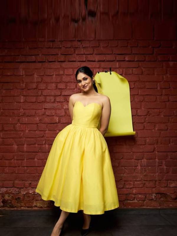 Priyadarshini indalkar yellow dress look