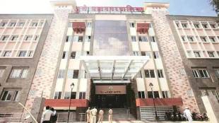 Pune health chief issues notice to two municipal officials