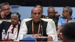 Rajnath Singh: चीनमधील बैठकीत पाकिस्तानच्या संरक्षण मंत्र्यांसमोरच राजनाथ सिंह यांनी दहशतवादावरून सुनावले खडे बोल