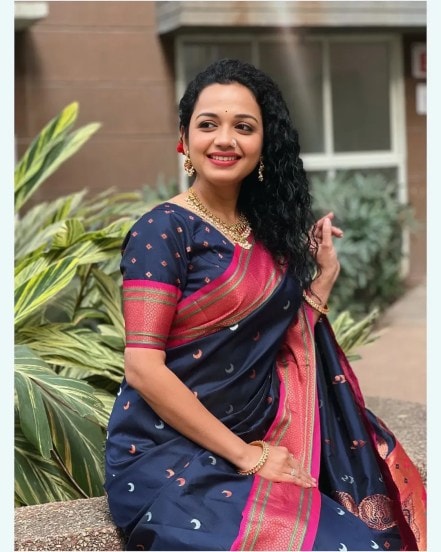 Rashmi Anpat Aari Work Blouse Design