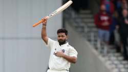 दोन शतकांमुळे जगाने वाखाणलं, पण मैदानातील ‘त्या’ कृतीमुळे ICC ने फटकारलं; ऋषभ पंतचं नेमकं काय चुकलं?